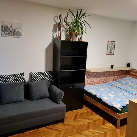 Kousek Do Prirody I Do Centra Apartment ปีเซค ภายนอก รูปภาพ